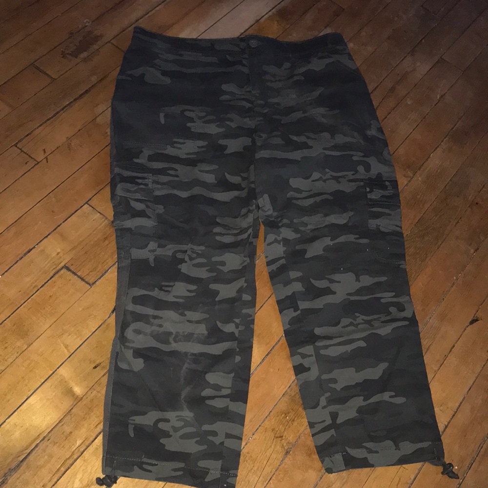 Sanctuary Black‎ & Gray Camo Track Pants
